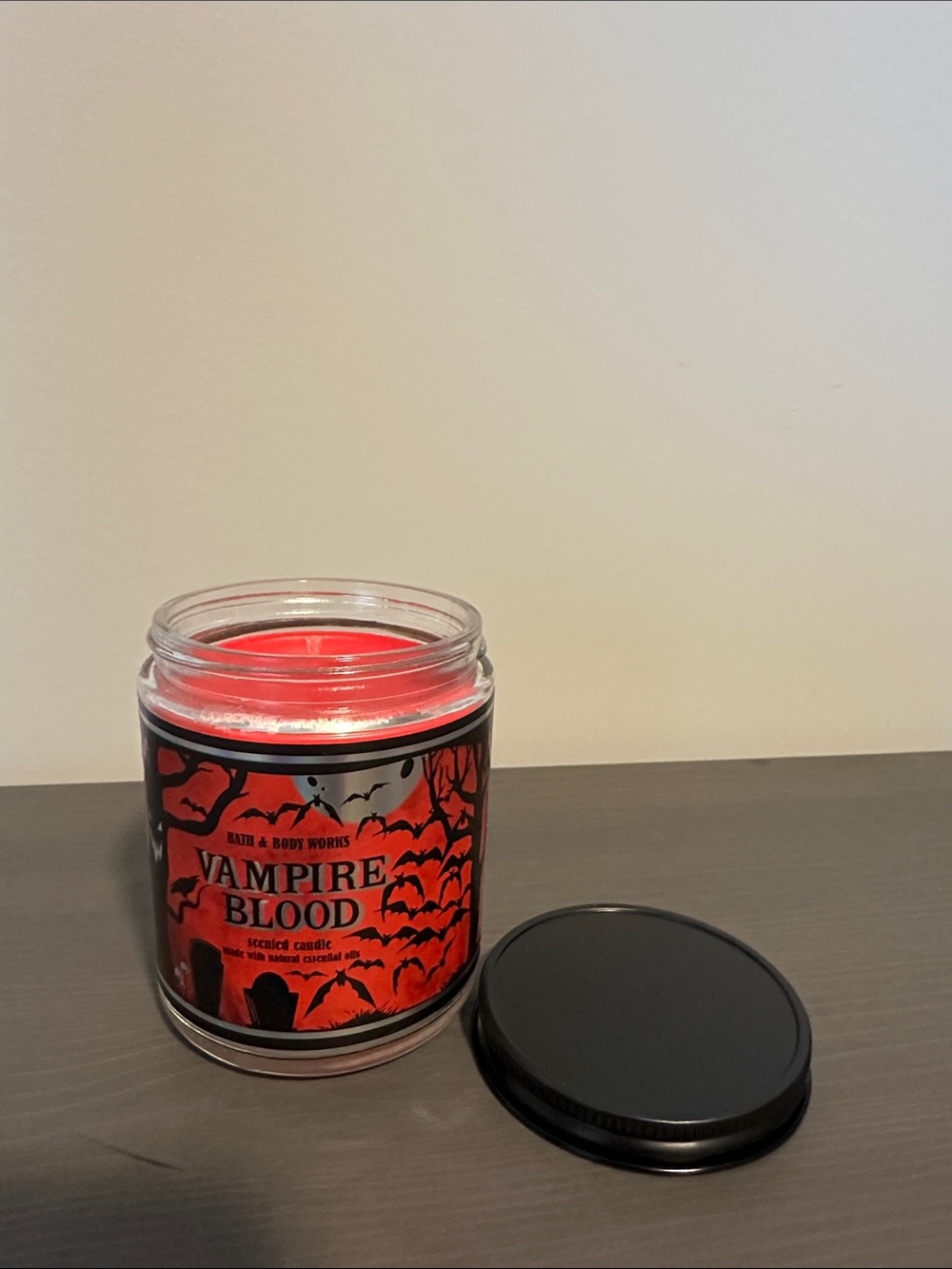 🧛 🩸 Bath & Body Works Red Vampire Blood Single-Wick Candle